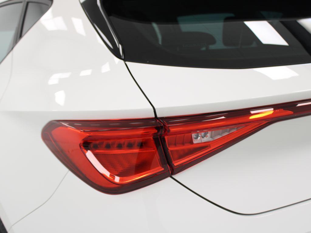 SEAT León 1.5 eTSI S&S Style Special Edition Vision DSG 110 kW (150 CV) - 11