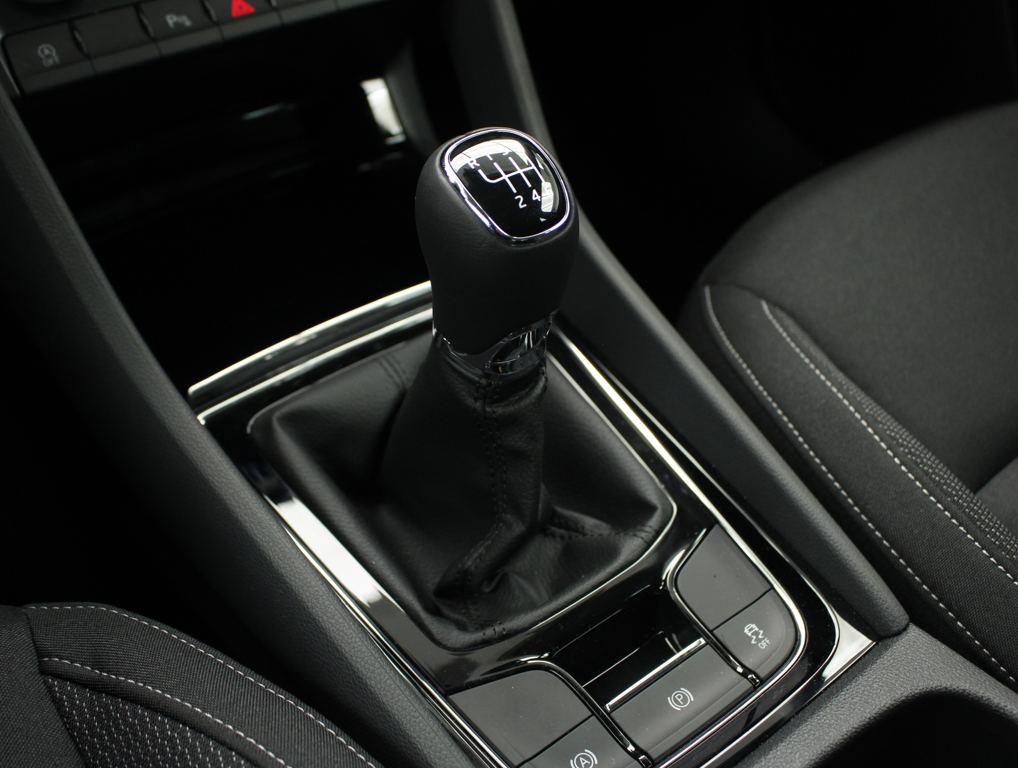 Skoda Karoq 1.5 TSI ACT Selection 110 kW (150 CV) - 9