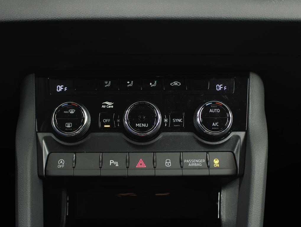 Skoda Karoq 1.5 TSI ACT Selection 110 kW (150 CV) - 10