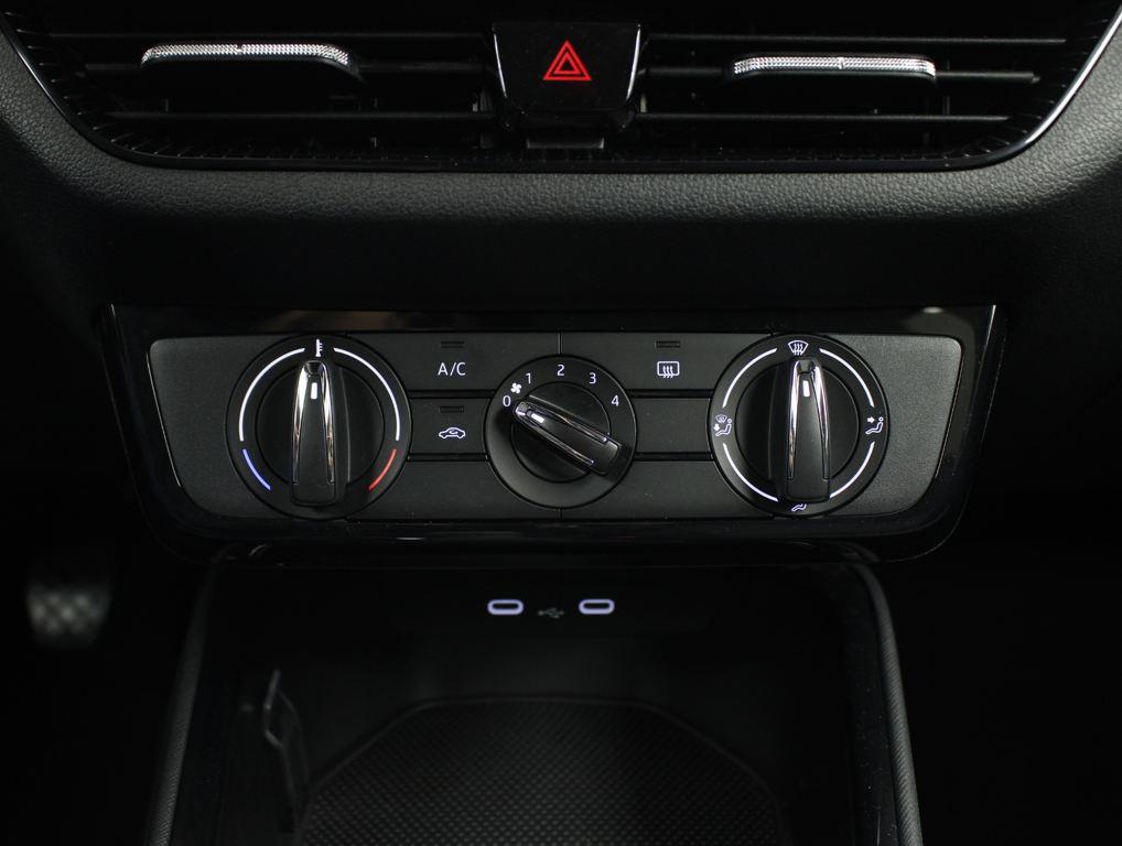 Skoda Fabia 1.0 TSI Selection 85 kW (115 CV) - 10