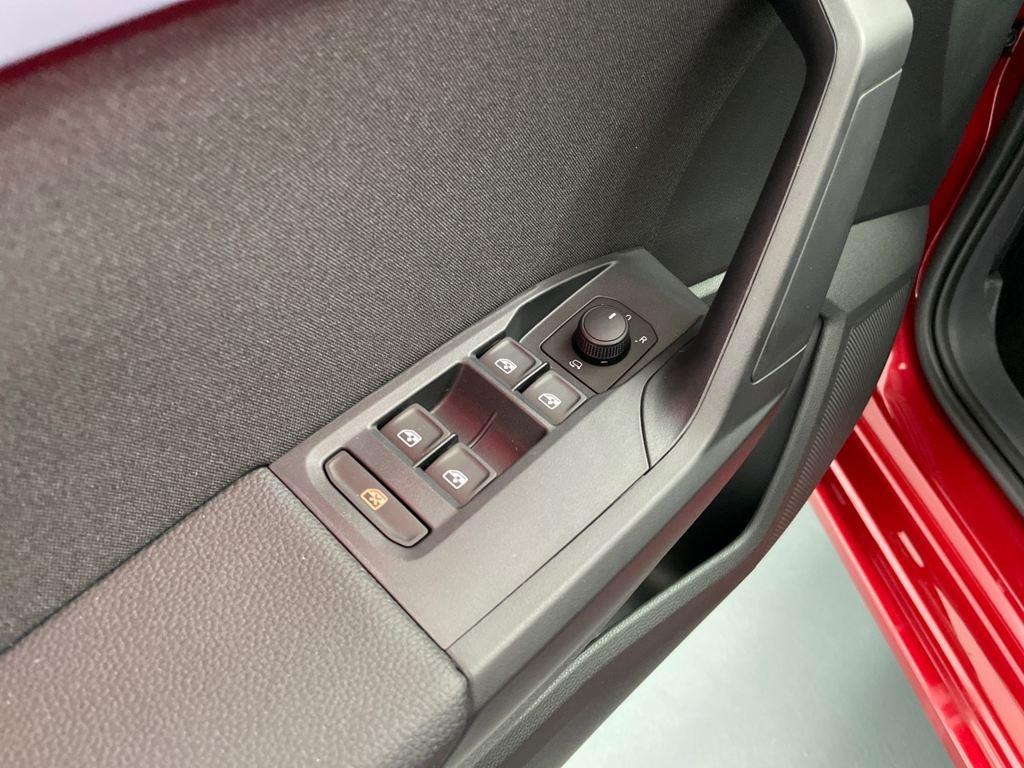 SEAT Ibiza 1.0 TSI S&S FR XL 81 kW (110 CV) - 8