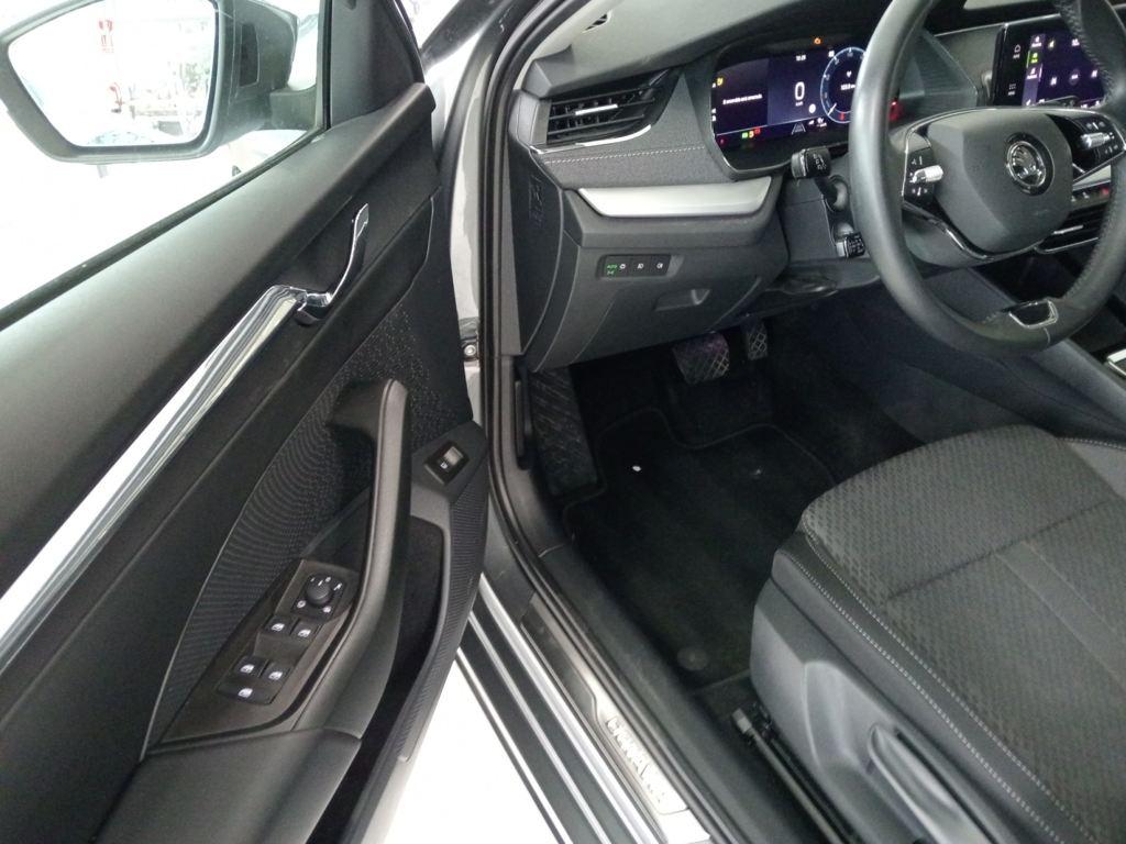 Skoda Octavia 1.4 TSI iV P-HEV Selection DSG 150 kW (204 CV) - 16