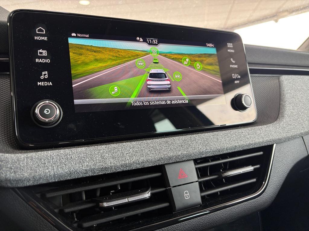 Skoda Kamiq 1.0 TSI Selection DSG 85 kW (115 CV) - 12