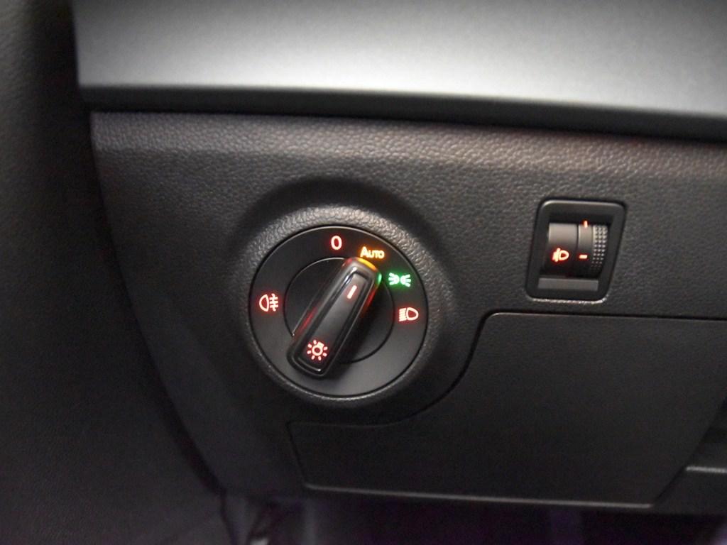 SEAT Arona 1.0 TSI S&S Xperience XM 85 kW (115 CV) - 18