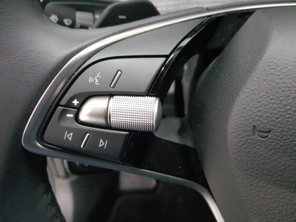 Skoda Superb 2.0 TDI Selection DSG 110 kW (150 CV) - 10