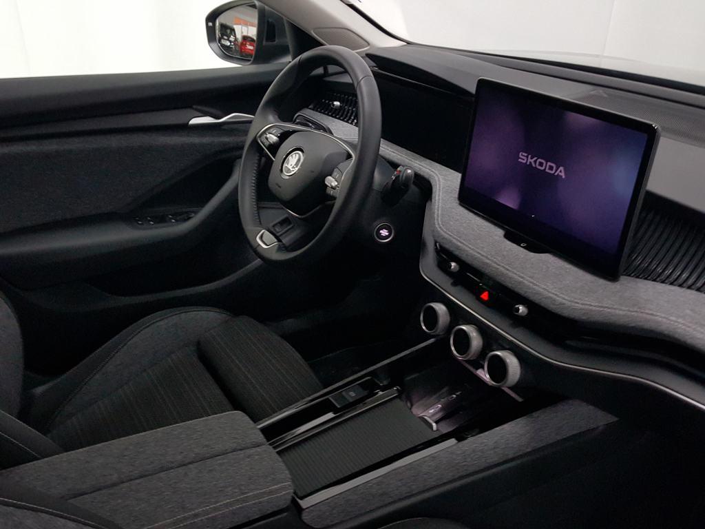 Skoda Superb 2.0 TDI Selection DSG 110 kW (150 CV) - 13