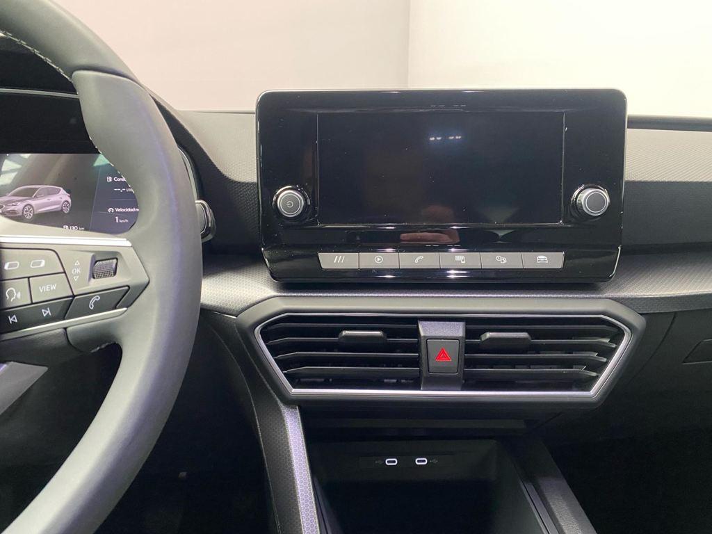 SEAT León 1.0 TSI S&S Style XL Vision 81 kW (110 CV) - 8