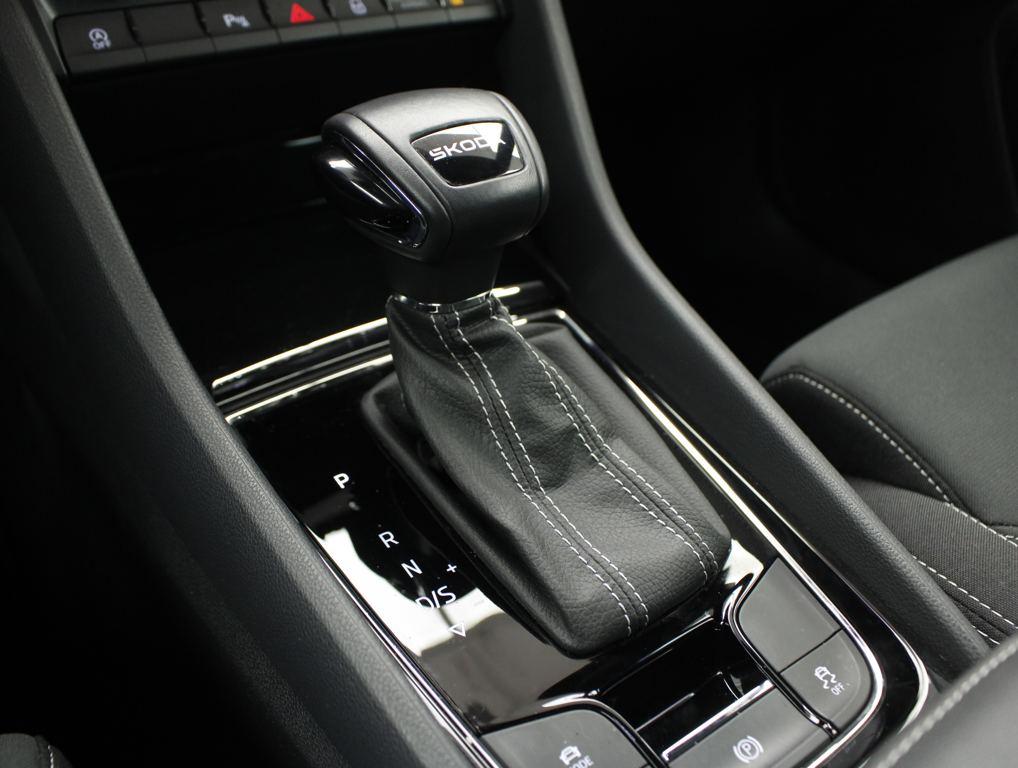 Skoda Karoq 1.5 TSI ACT Sportline DSG 110 kW (150 CV) - 9