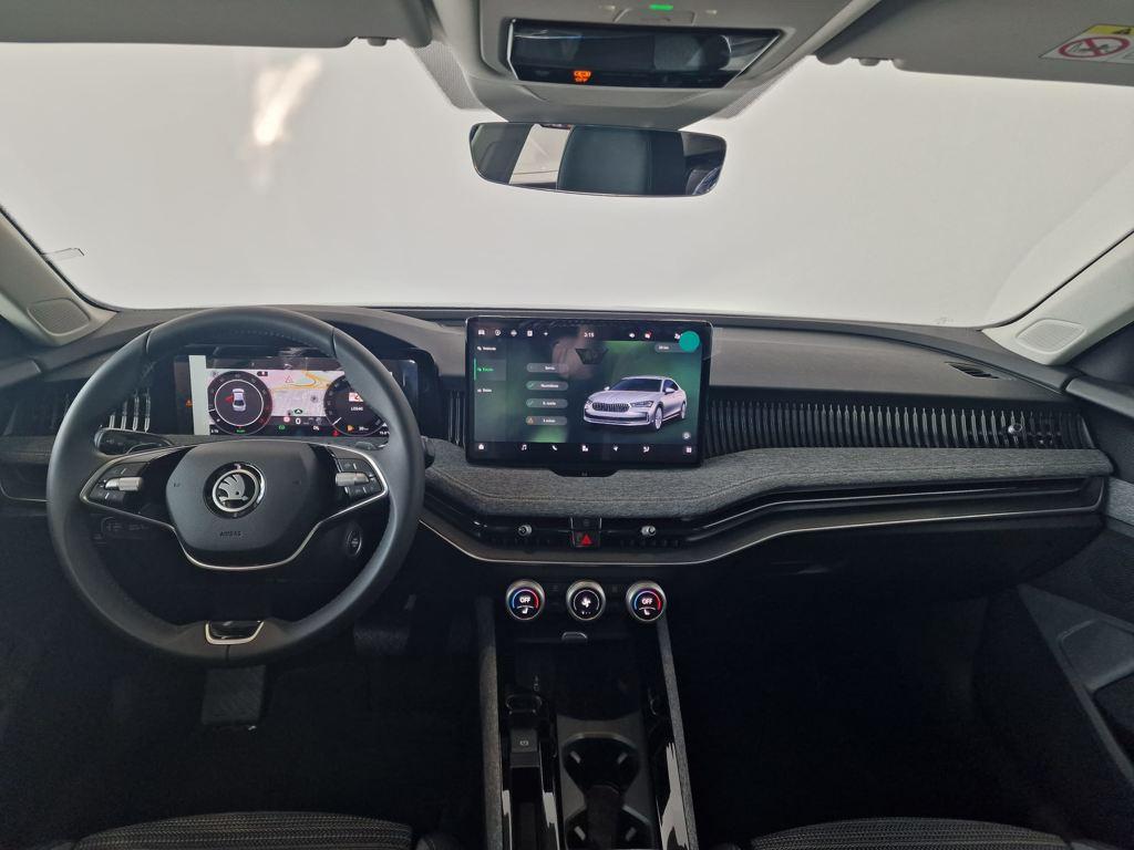 Skoda Superb 1.5 TSI m-HEV Selection DSG 110 kW (150 CV) - 3