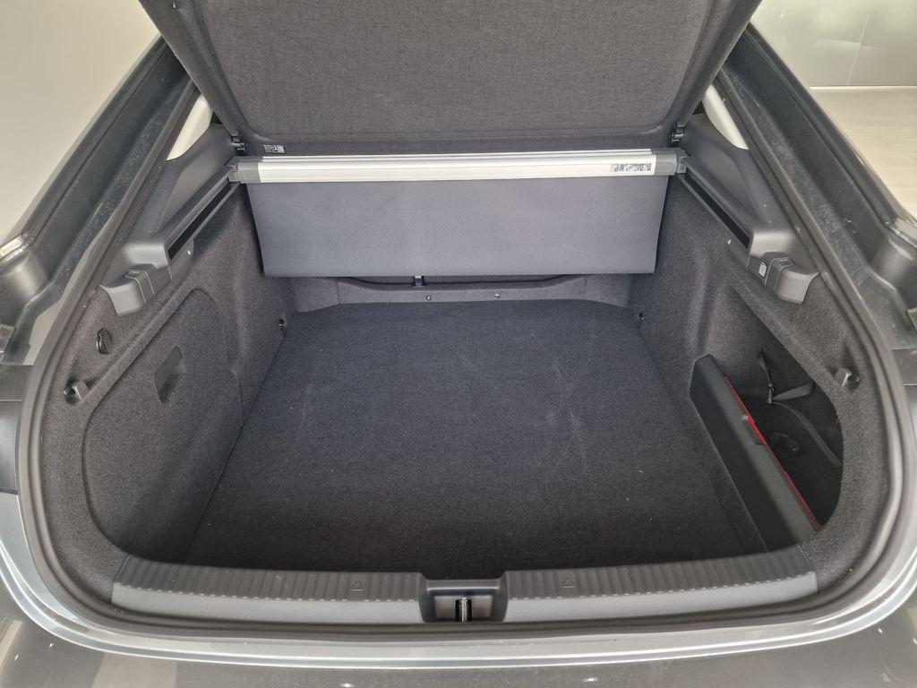 Skoda Superb 1.5 TSI m-HEV Selection DSG 110 kW (150 CV) - 6