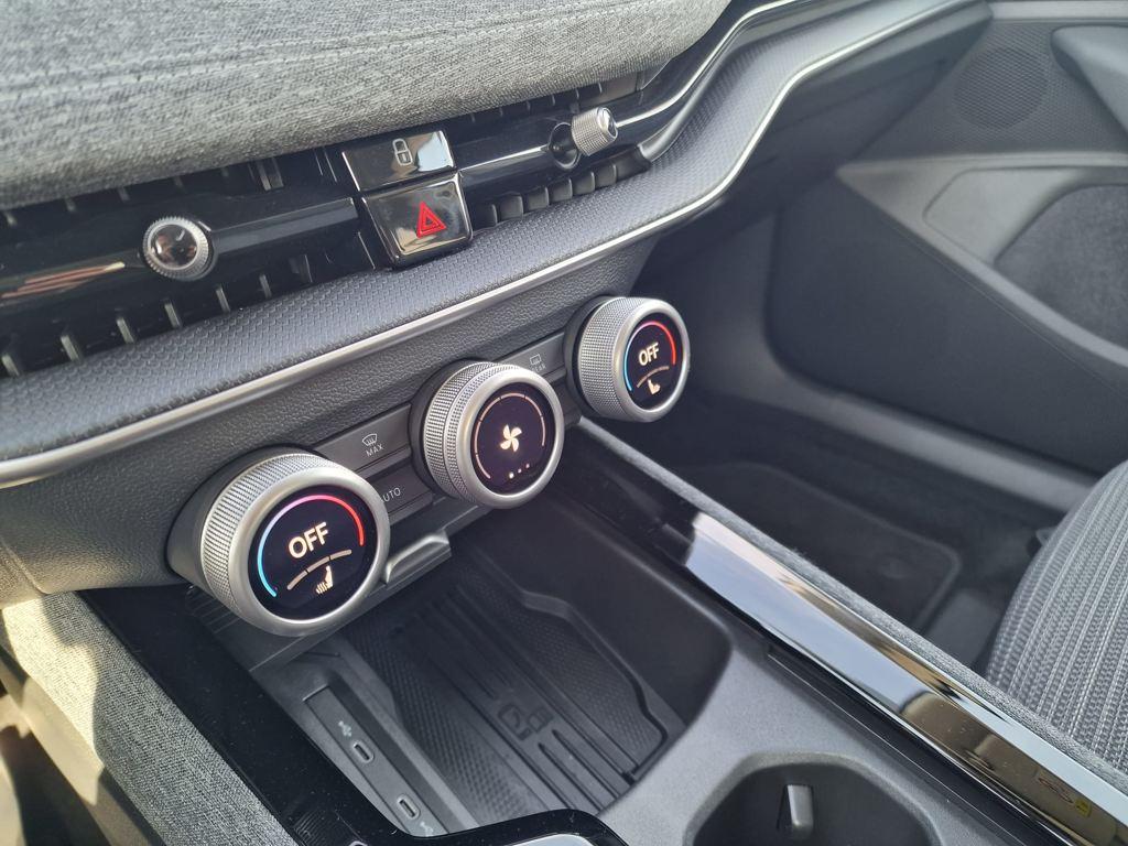 Skoda Superb 1.5 TSI m-HEV Selection DSG 110 kW (150 CV) - 10