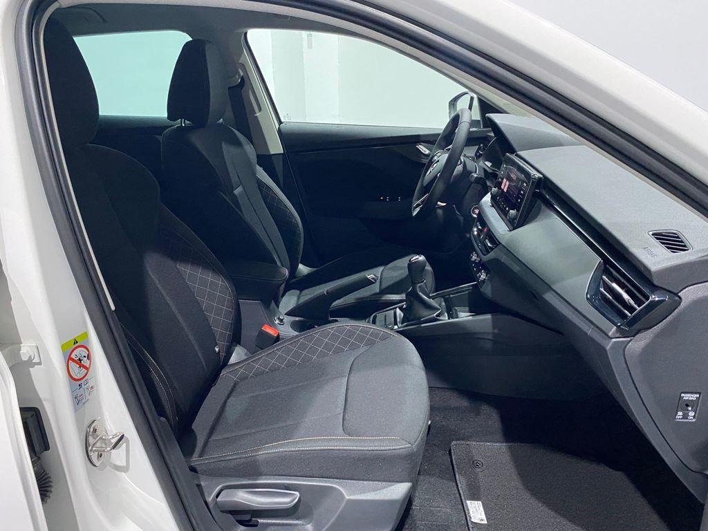 Skoda Scala 1.0 TSI Selection 70 kW (95 CV) - 4