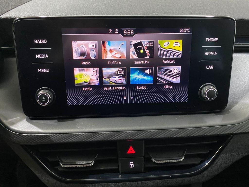 Skoda Scala 1.0 TSI Selection 70 kW (95 CV) - 10