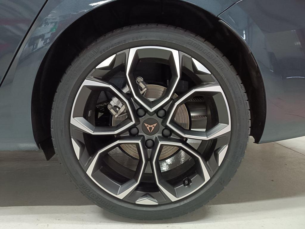 CUPRA Leon Sportstourer 1.5 eTSI DSG 110 kW (150 CV) - 7