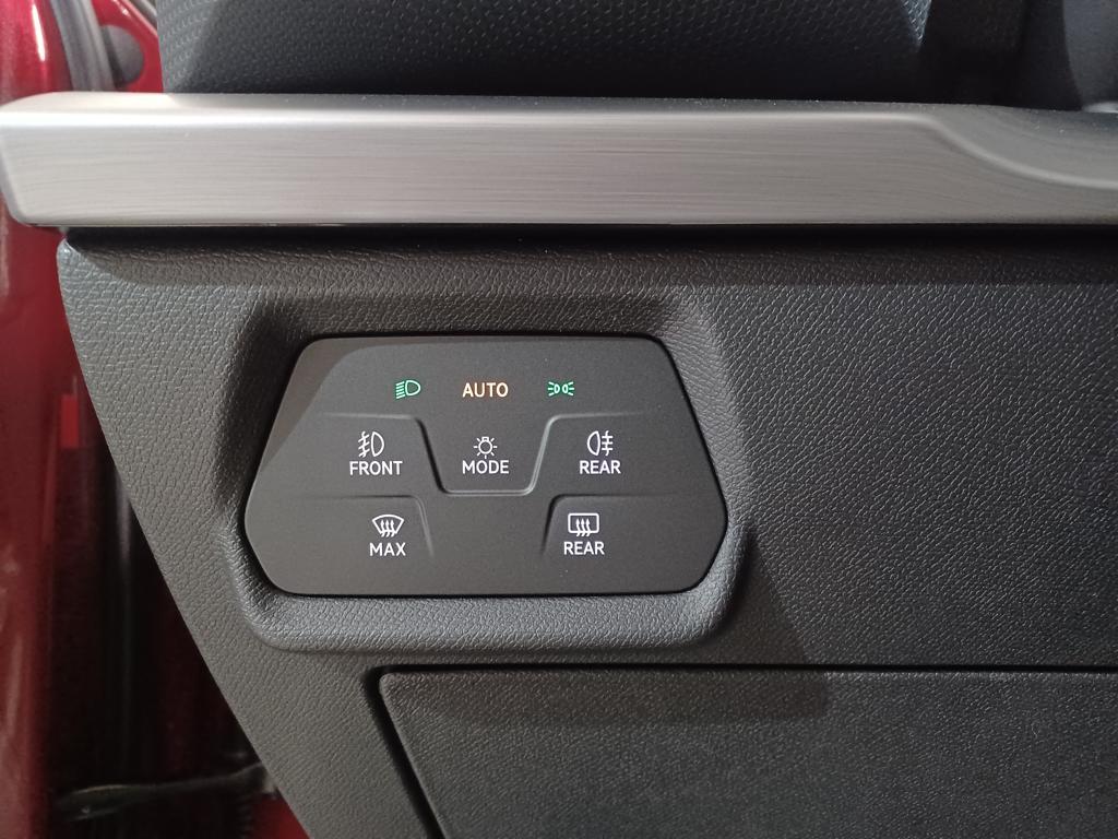 SEAT León 1.5 eTSI S&S FR Special Edition Vision DSG 110 kW (150 CV) - 8