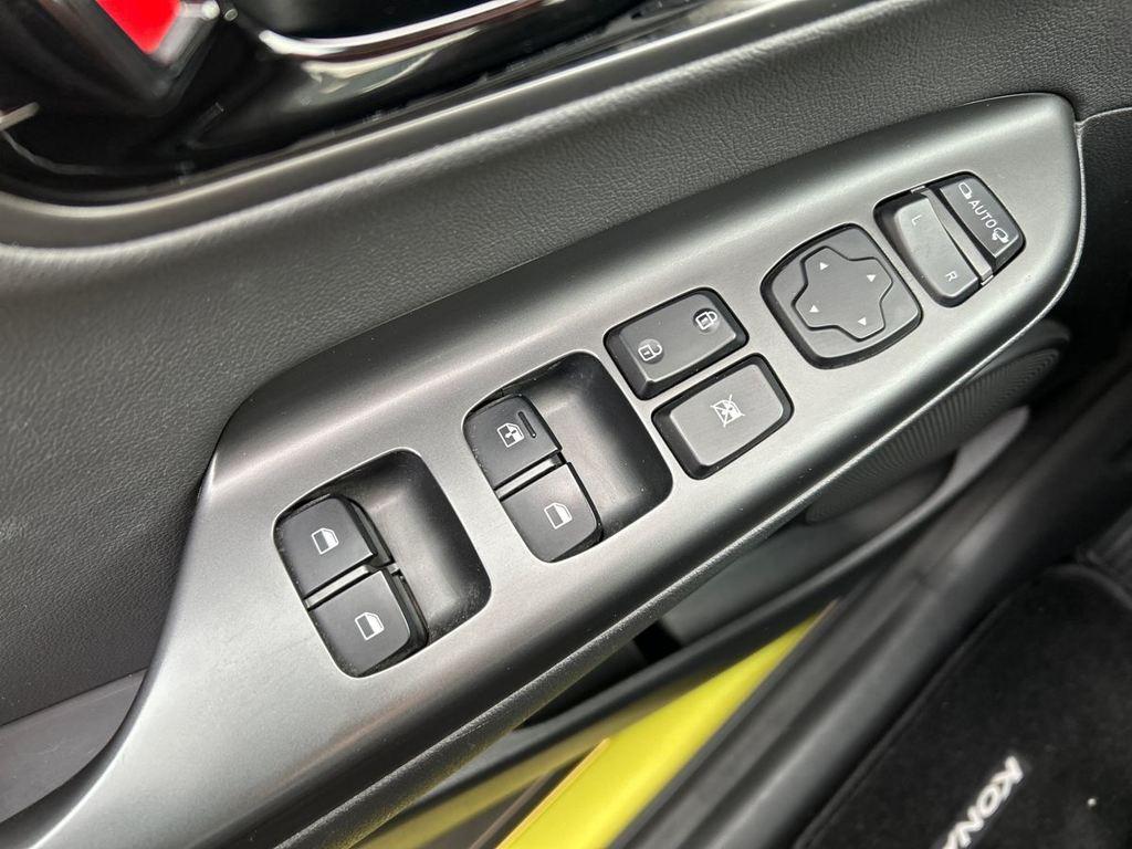 Hyundai Kona 1.0 TGDi Tecno Red 4x2 88 kW (120 CV) - 12