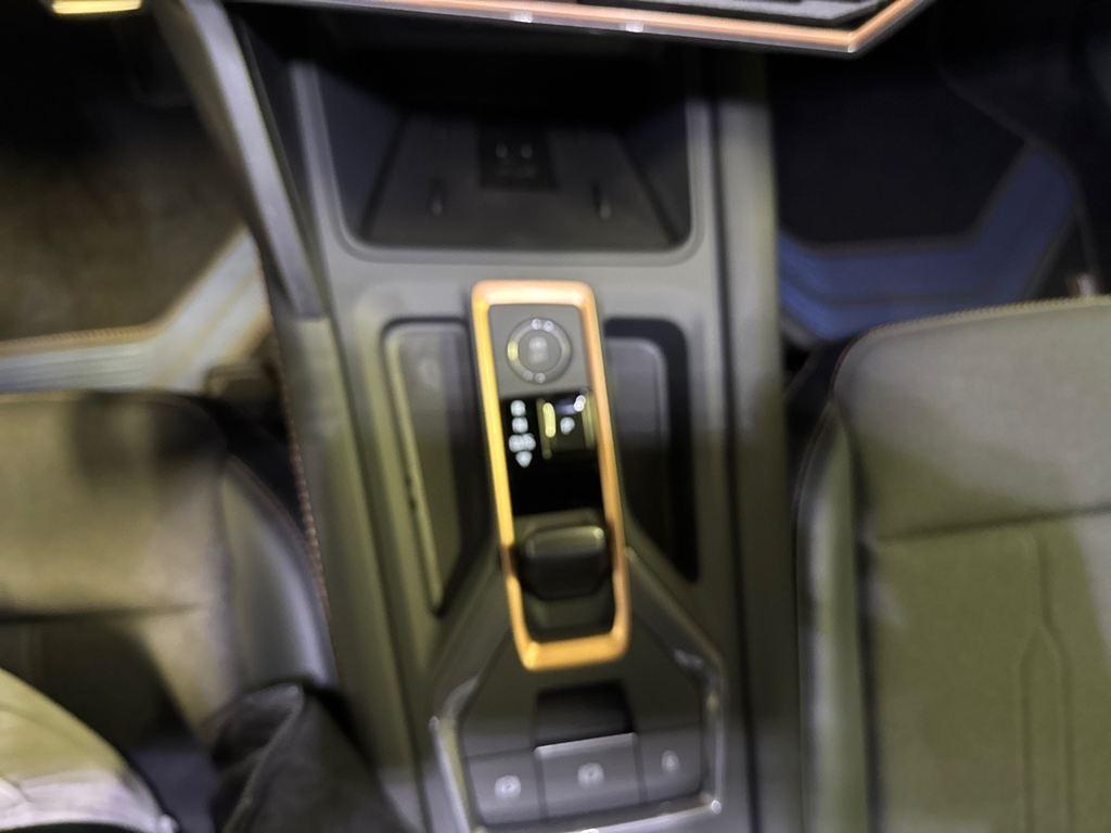 CUPRA Formentor 1.5 TSI e-Hybrid DSG 150 kW (204 CV) - 8