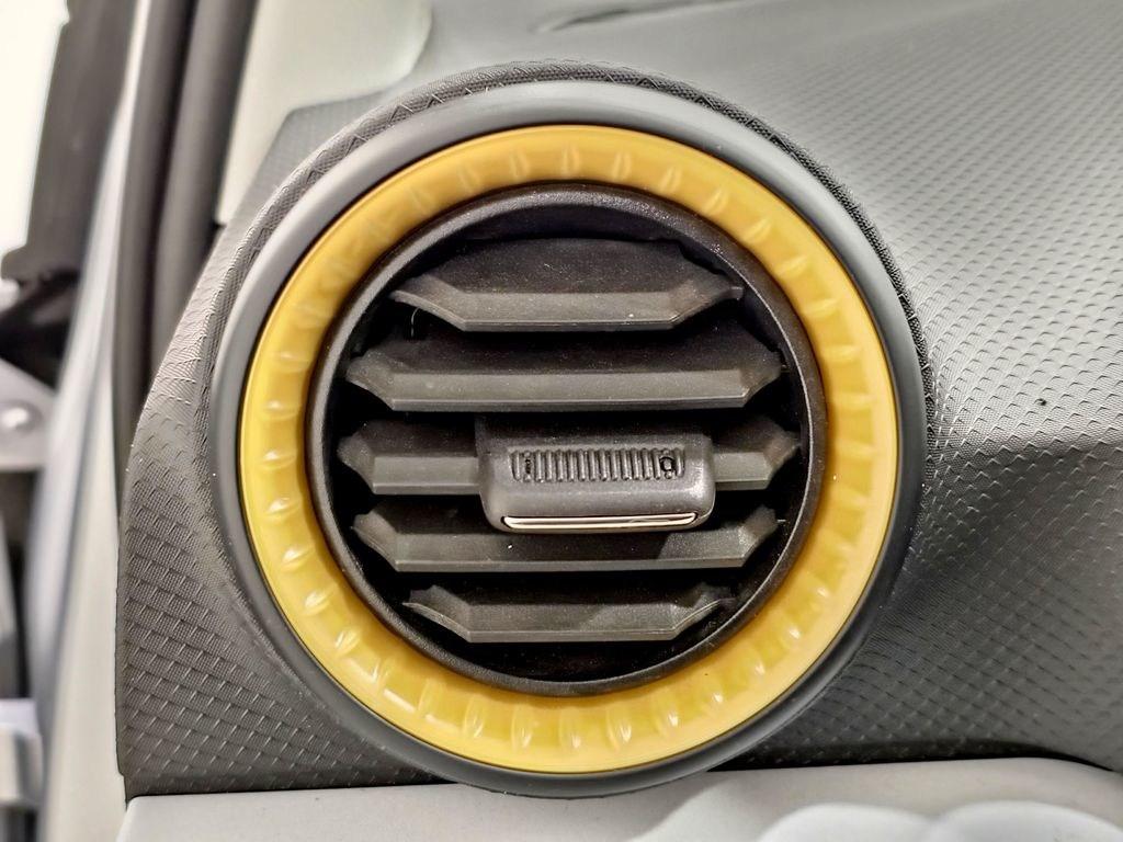 SEAT Arona 1.0 TSI Style XM 81 kW (110 CV) - 9