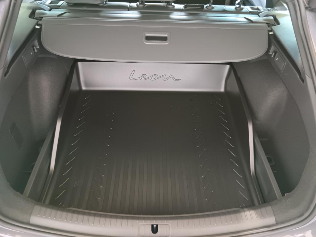 SEAT Leon ST 1.0 eTSI S&S FR XXL ECO DSG 81 kW (110 CV) - 6
