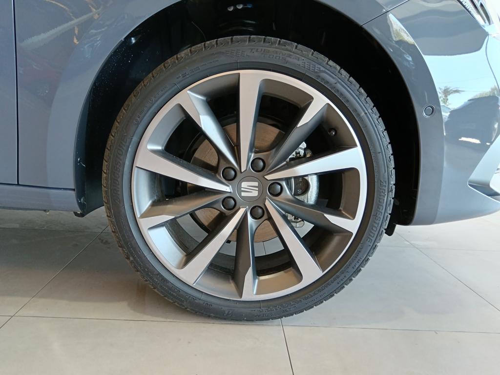 SEAT Leon ST 1.0 eTSI S&S FR XXL ECO DSG 81 kW (110 CV) - 7