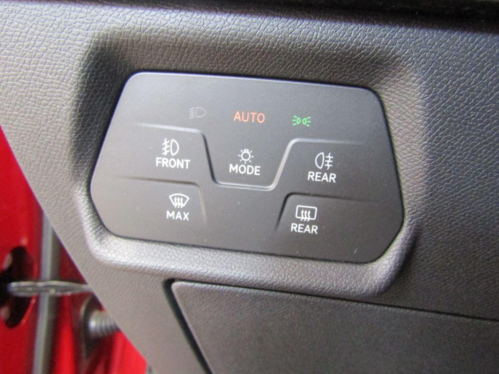 SEAT León 1.5 eTSI S&S FR Special Edition Vision DSG 110 kW (150 CV) - 11