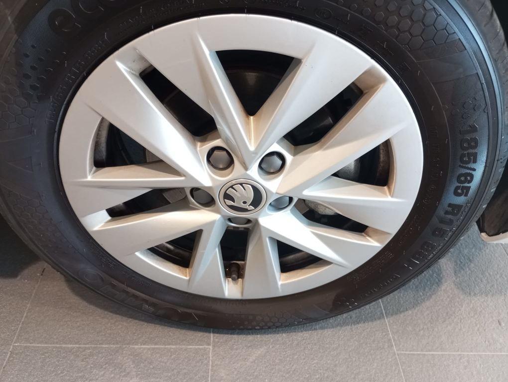 Skoda Fabia 1.0 MPI Selection 59 kW (80 CV) - 7