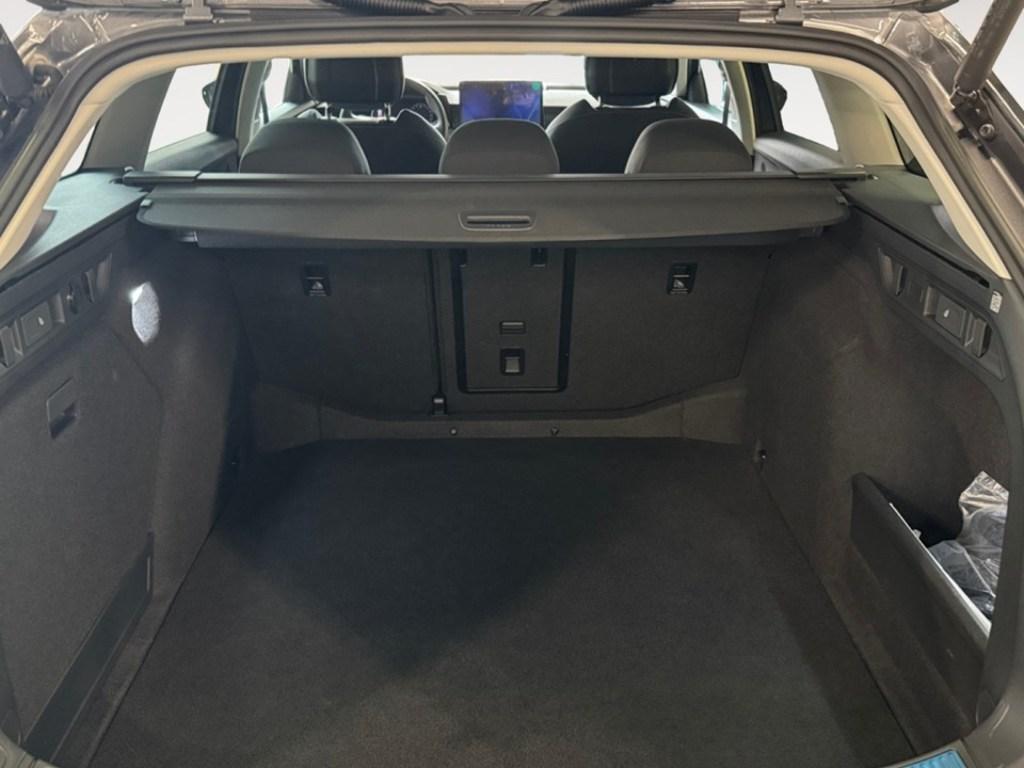 Skoda Superb Combi 2.0 TDI Selection DSG 110 kW (150 CV) - 6