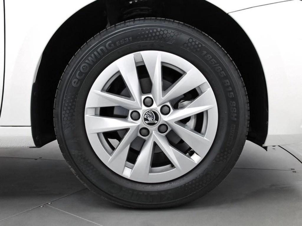 Skoda Fabia 1.0 TSI Ambition 70 kW (95 CV) - 7