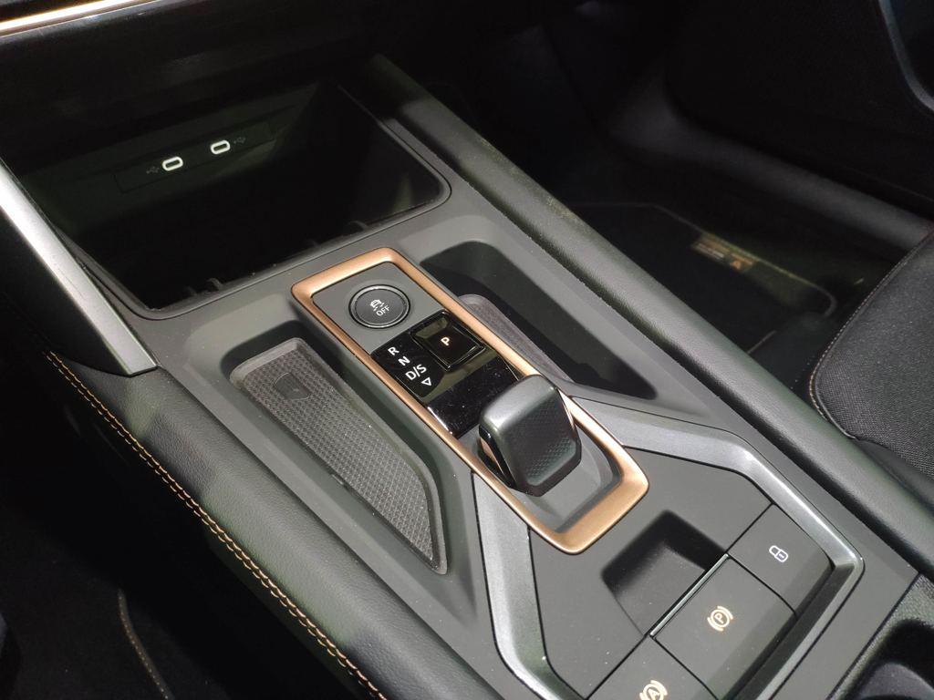 CUPRA León 1.5 eTSI DSG 110 kW (150 CV) - 11