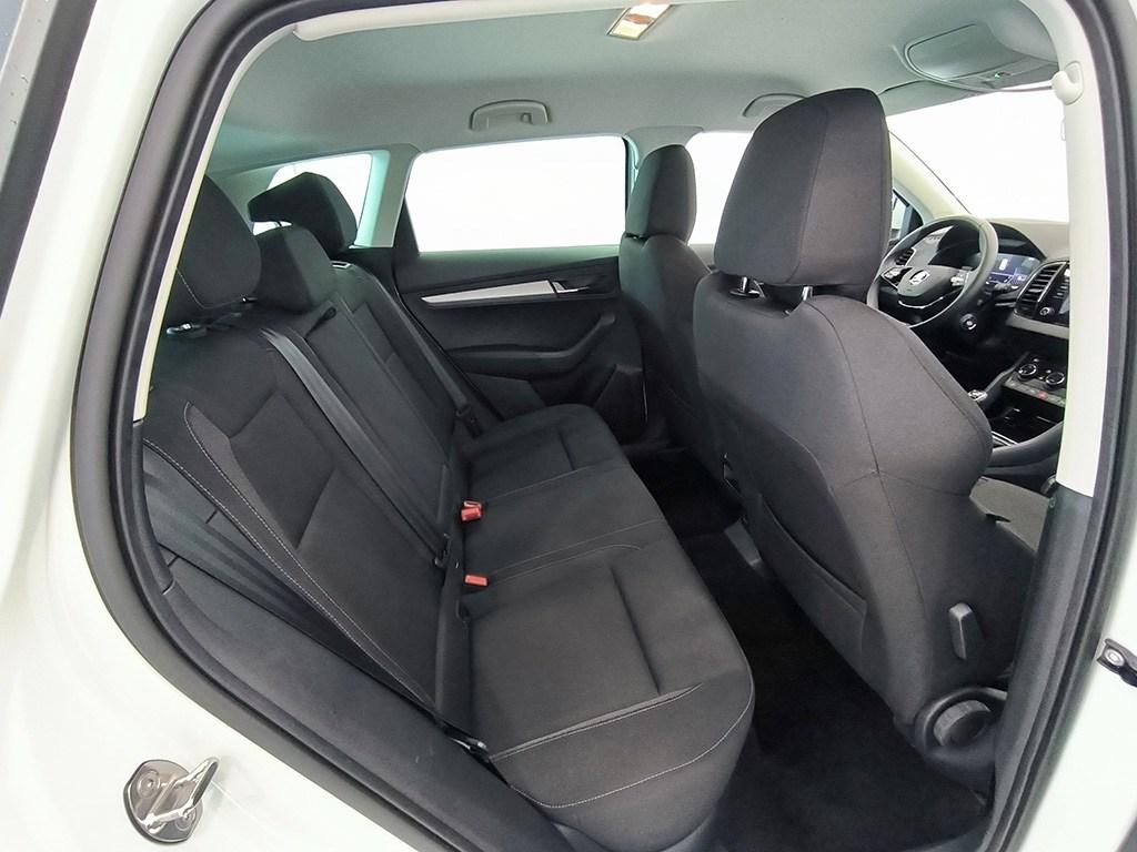 Skoda Karoq 2.0 TDI Selection 85 kW (115 CV) - 5
