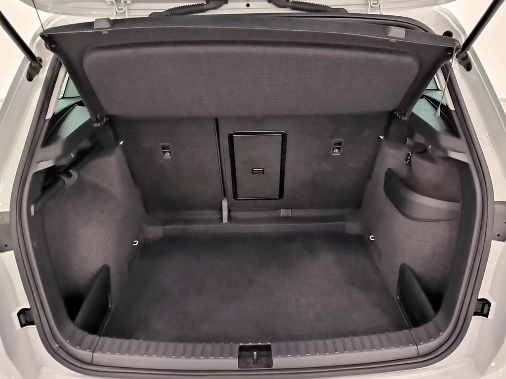 Skoda Karoq 2.0 TDI Selection 85 kW (115 CV) - 6