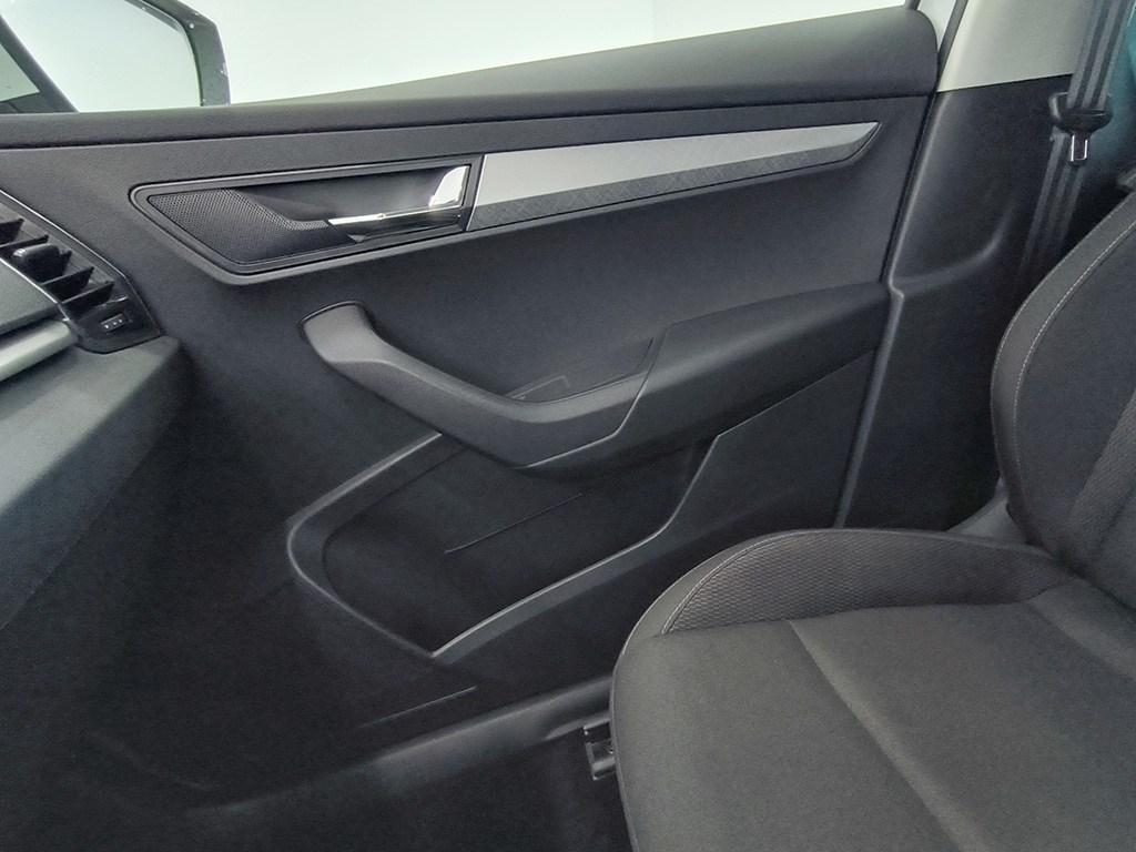 Skoda Karoq 2.0 TDI Selection 85 kW (115 CV) - 9