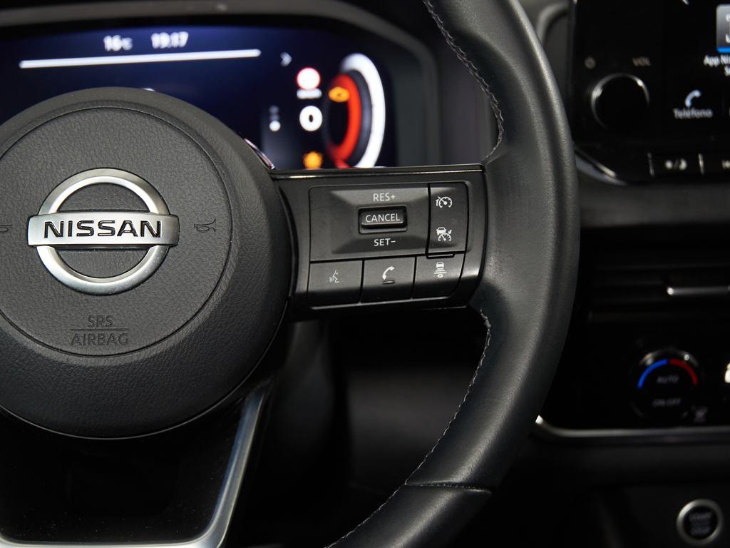 Nissan Qashqai DIG-T 140 N-Connecta 103 kW (140 CV) - 11