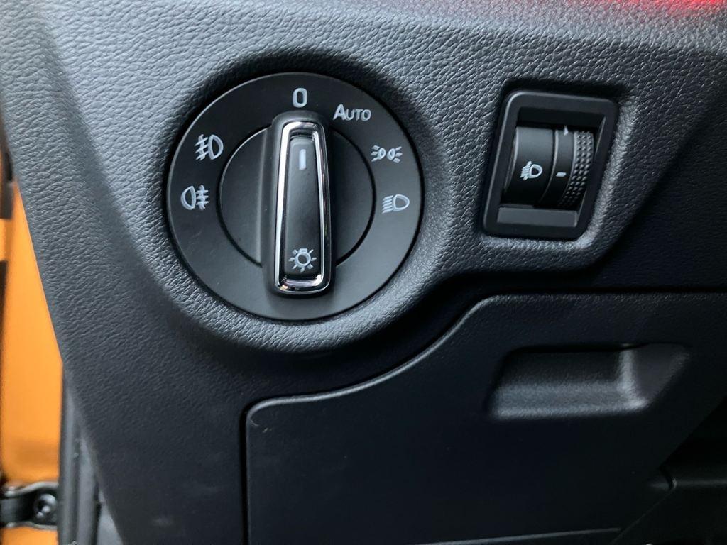 Skoda Kamiq 1.0 TSI Design DSG 85 kW (115 CV) - 12