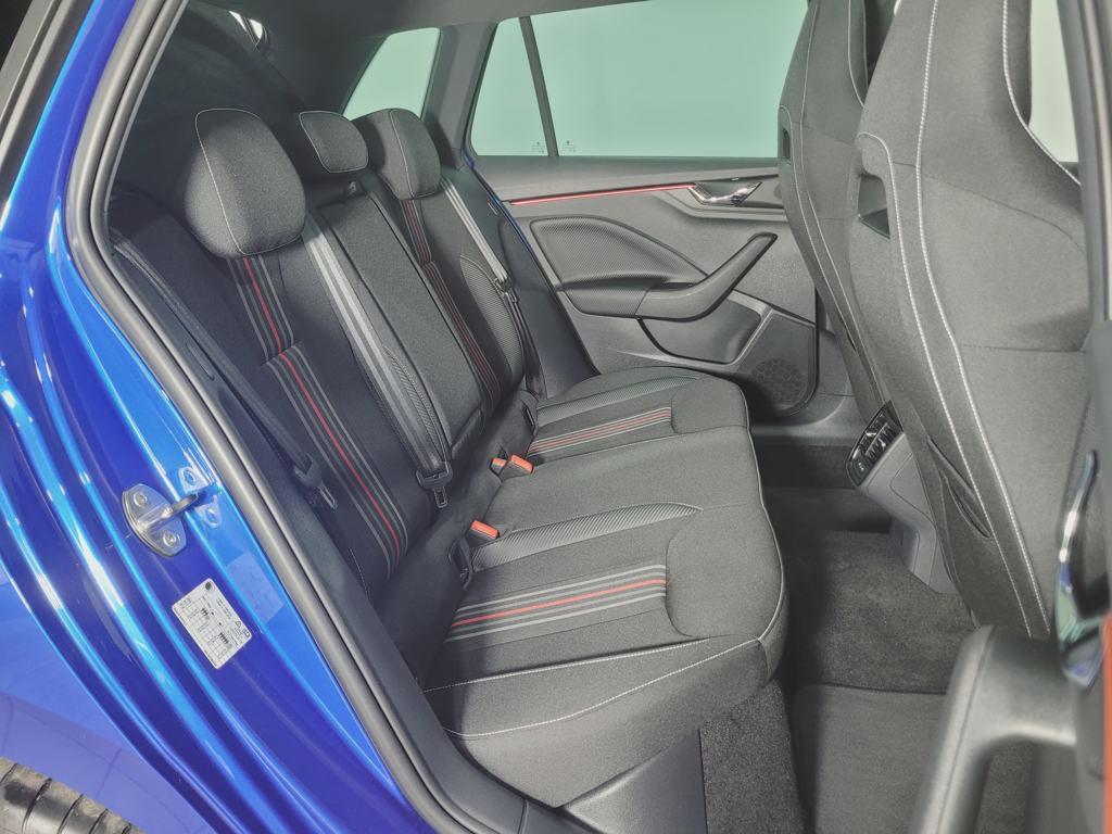 Skoda Kamiq 1.0 TSI Monte Carlo DSG 85 kW (115 CV) - 5