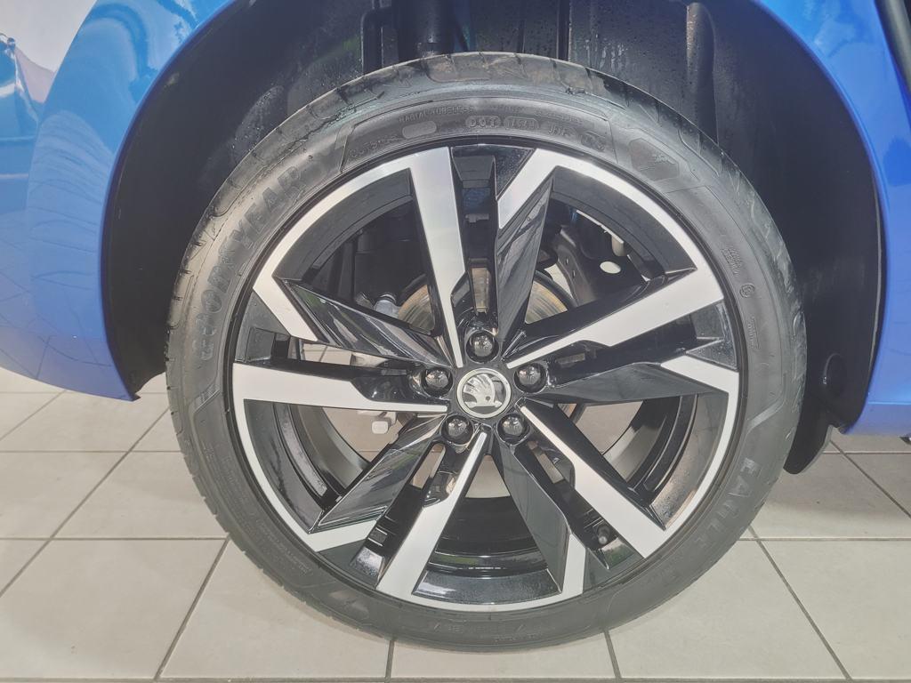 Skoda Kamiq 1.0 TSI Monte Carlo DSG 85 kW (115 CV) - 7