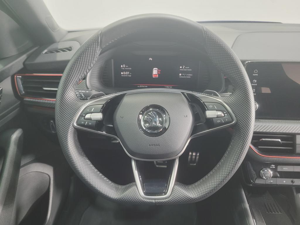 Skoda Kamiq 1.0 TSI Monte Carlo DSG 85 kW (115 CV) - 11