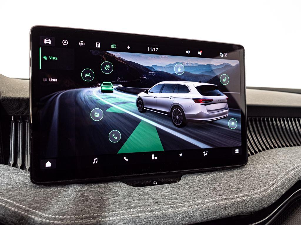 Skoda Superb Combi 1.5 TSI m-HEV Selection DSG 110 kW (150 CV) - 18