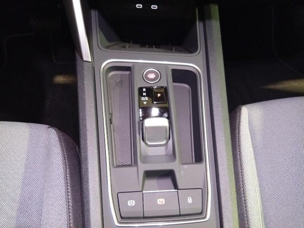 SEAT León 1.5 eTSI S&S Style Special Edition DSG 110 kW (150 CV) - 12