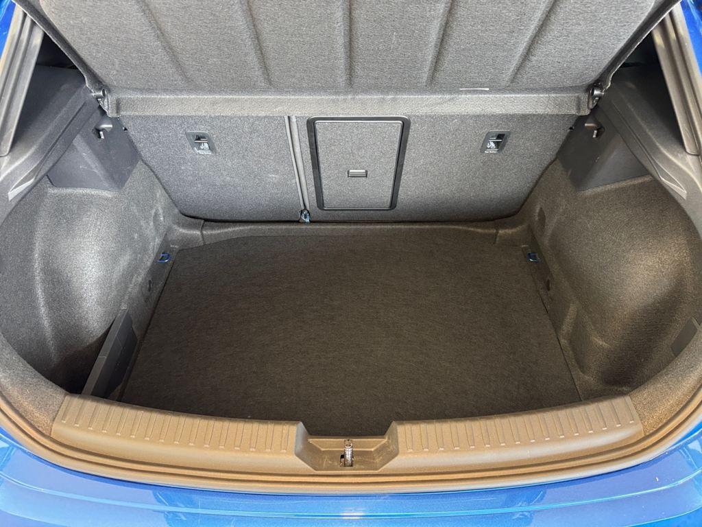 SEAT León 1.0 eTSI S&S FR 25 Aniversario DSG 81 kW (110 CV) - 6