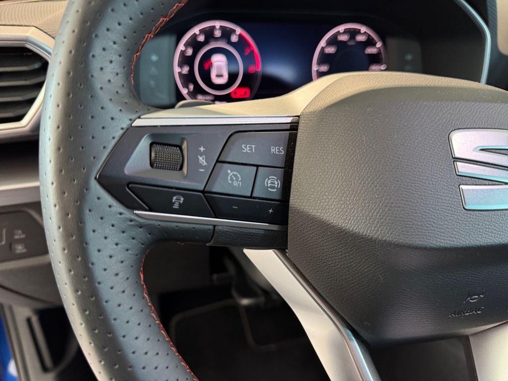 SEAT León 1.0 eTSI S&S FR 25 Aniversario DSG 81 kW (110 CV) - 10