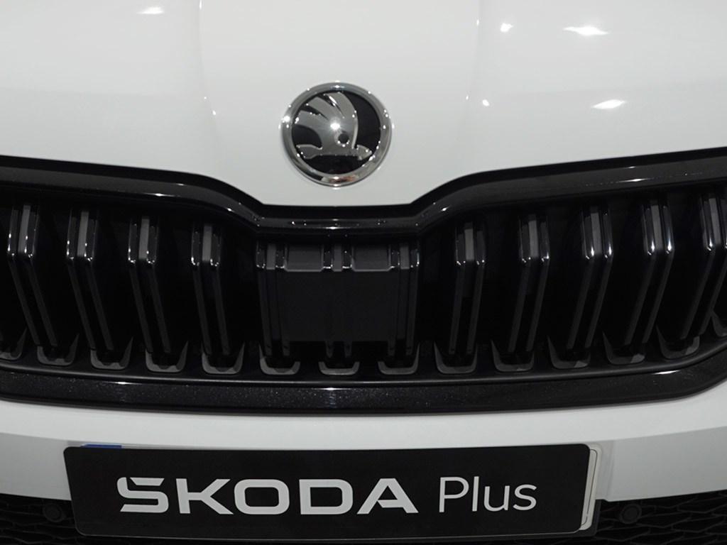 Skoda Kamiq 1.5 TSI Sport DSG 110 kW (150 CV) - 9