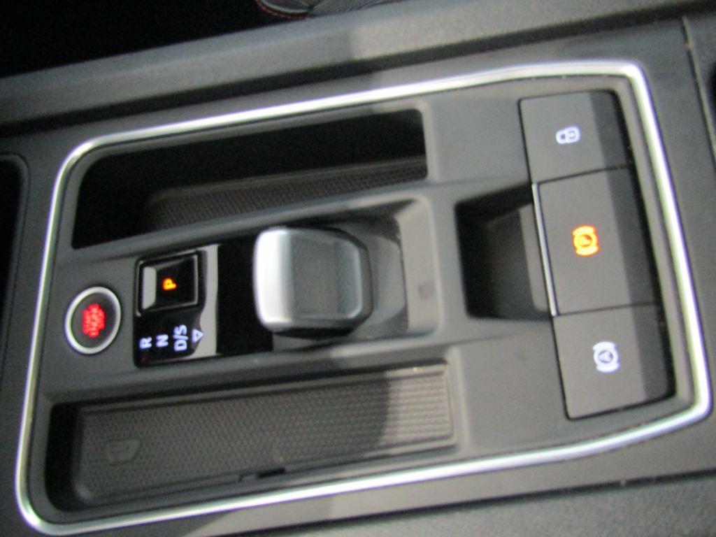 SEAT León 1.5 eTSI S&S FR Special Edition Vision DSG 110 kW (150 CV) - 10