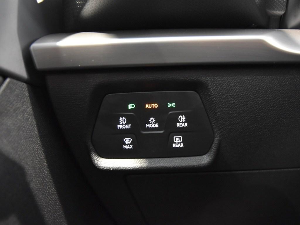 SEAT León ST 1.5 eTSI S&S FR Special Edition Vision DSG 110 kW (150 CV) - 17