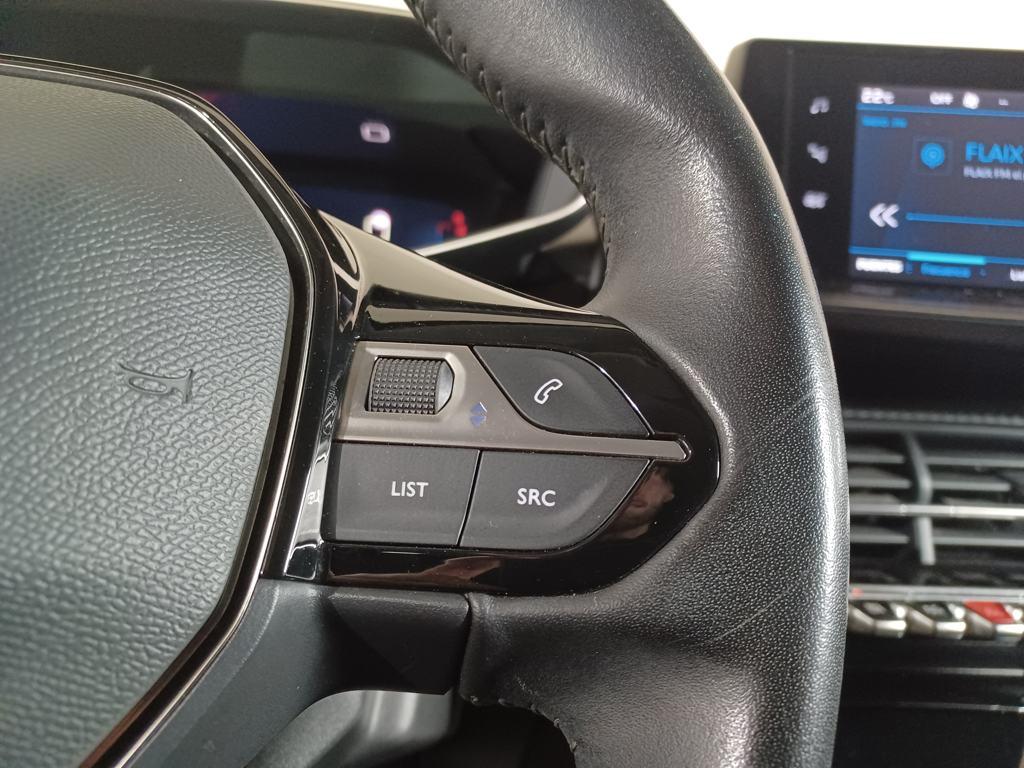 Peugeot 208 PureTech 100 Allure Pack 75 kW (100 CV) - 10