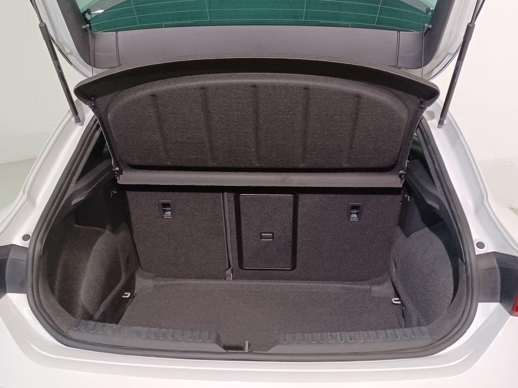 SEAT León 1.5 eTSI S&S FR Special Edition DSG 110 kW (150 CV) - 6