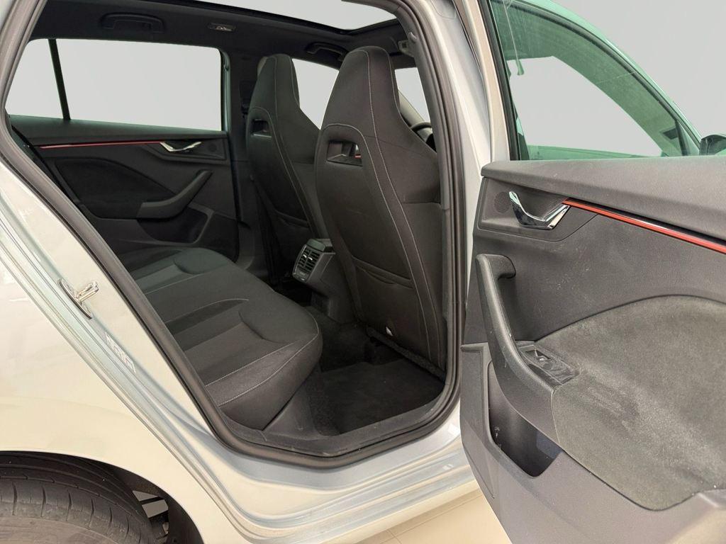 Skoda Scala Design 1.0 TSI 85 kW (115 CV) - 5