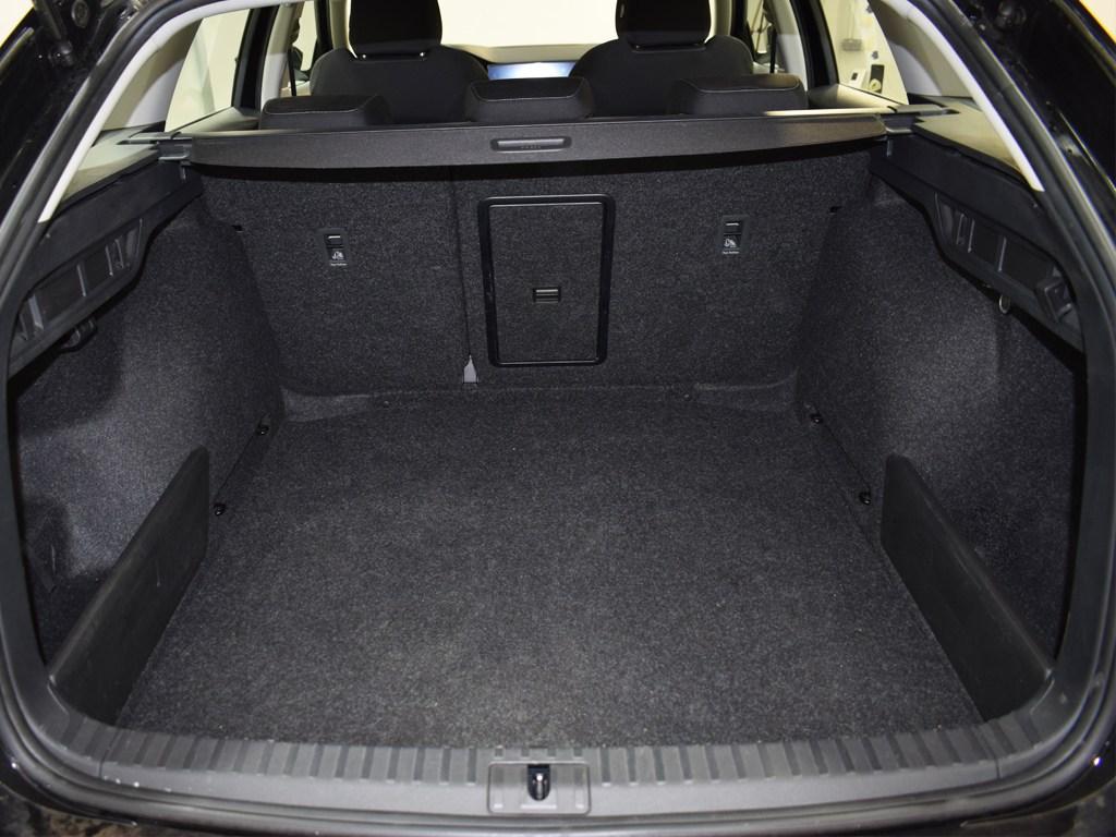 Skoda Octavia Combi 2.0 TDI Ambition Plus 85 kW (115 CV) - 6