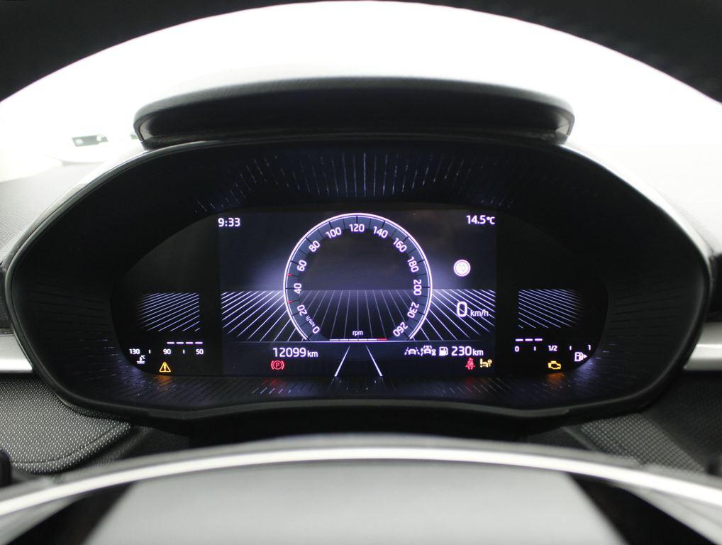 Skoda Fabia 1.0 TSI Selection 70 kW (95 CV) - 8