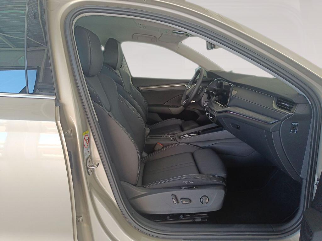 Skoda Octavia 1.5 TSI m-HEV Design DSG 110 kW (150 CV) - 4